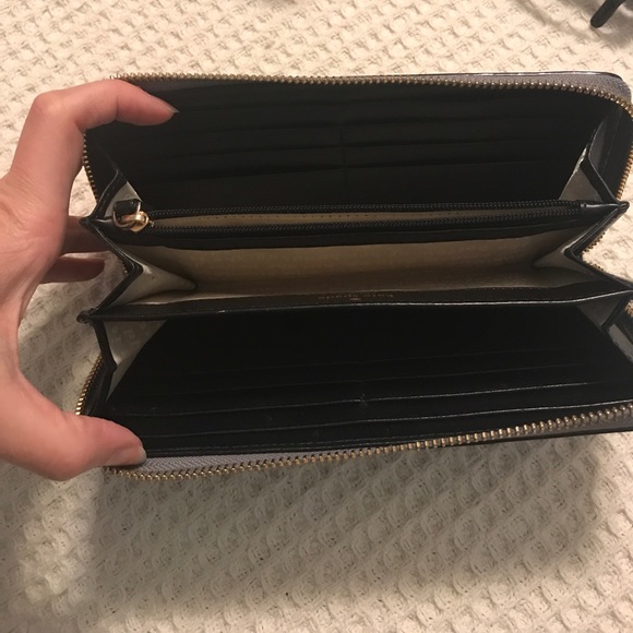 Kate Spade purse and matching wallet!! Pair only!! - Picture 3 of 4