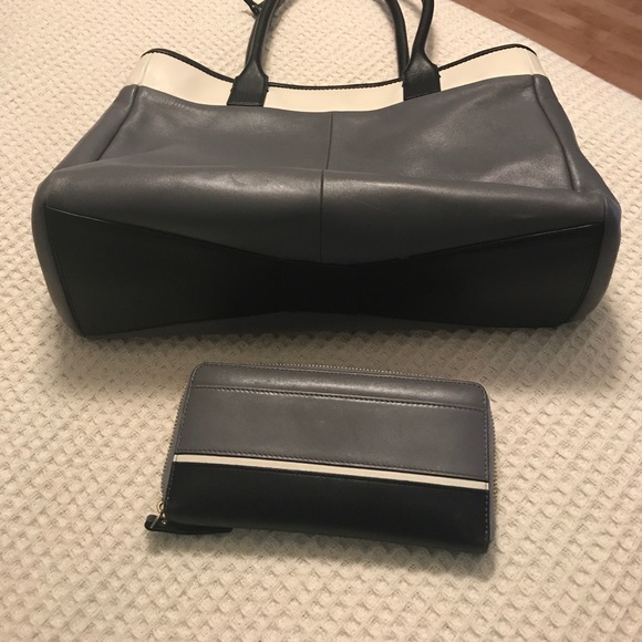 Kate Spade purse and matching wallet!! Pair only!! - Picture 4 of 4