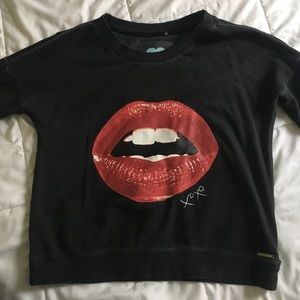 cute lip print sweatshirt
