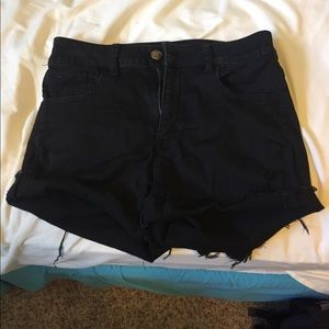American Eagle black shorts