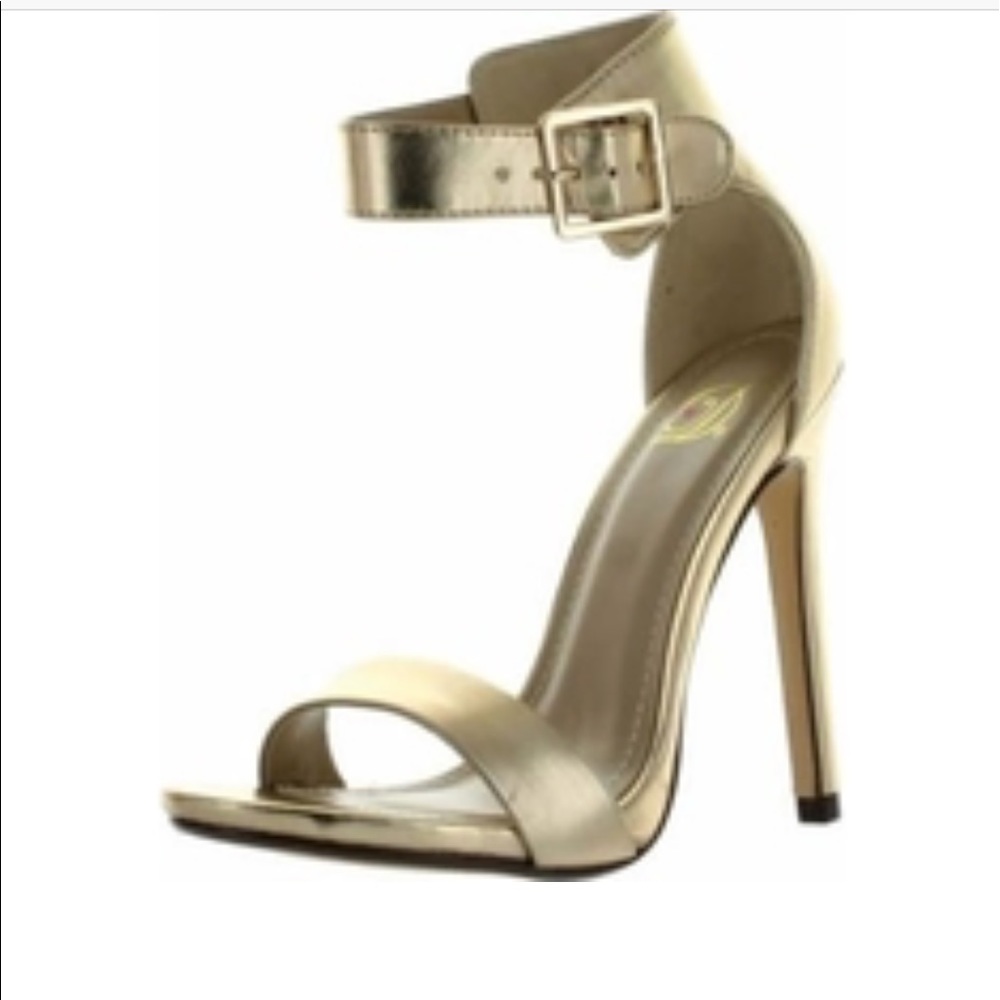 Gold single sole High Heels 😍😍