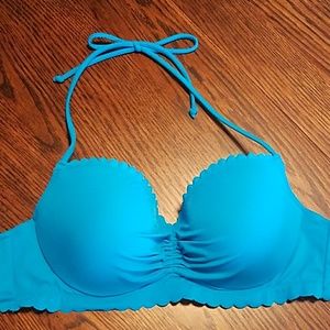 Victoria's Secret getaway swim top 34C