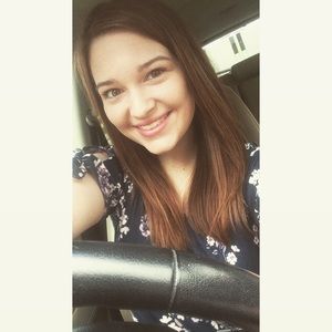 Meet your Posher, Laurel