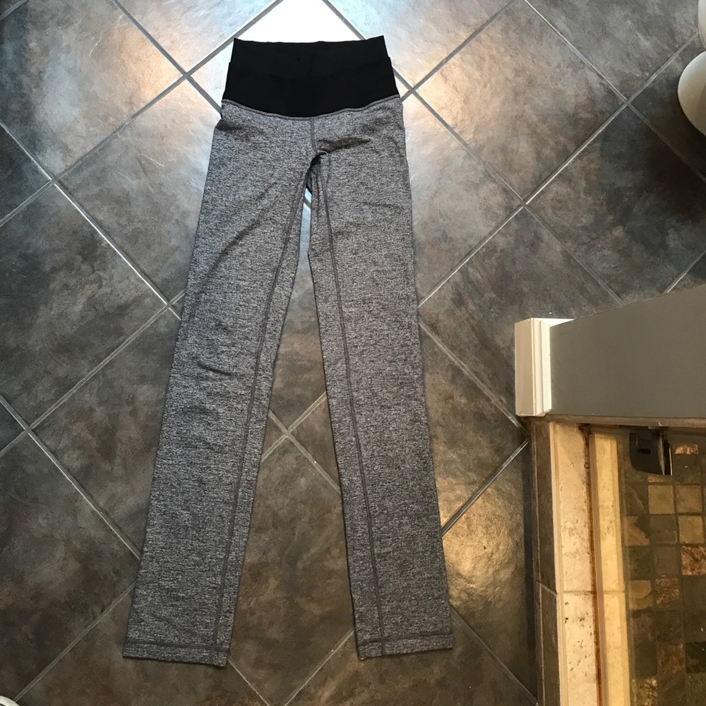 Lululemon yoga pants