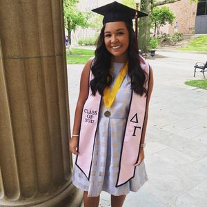 Meet your Posher, Laur