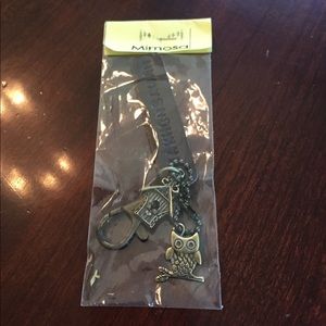 **5 for $15** NWT Owl keychain