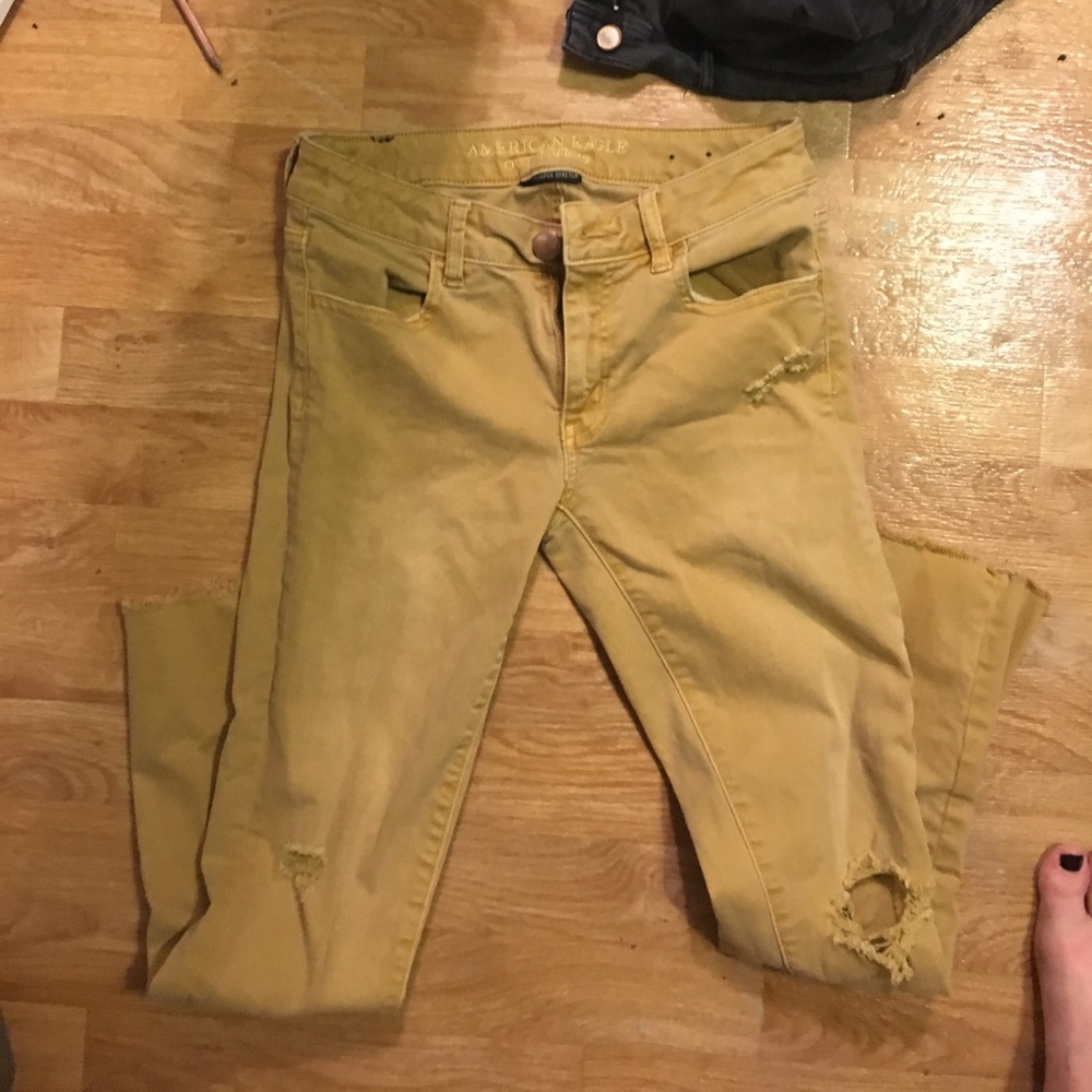 LAST CALL Mustard colored AE jeans