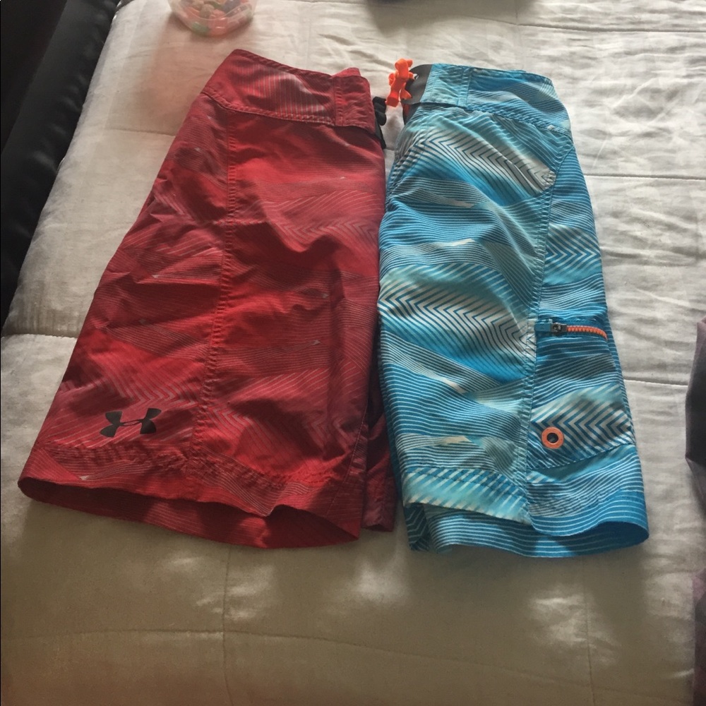 2 yth med boys swim trunks