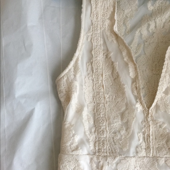 ✨Vintage Whimsical White Lace Dress - Picture 2 of 3