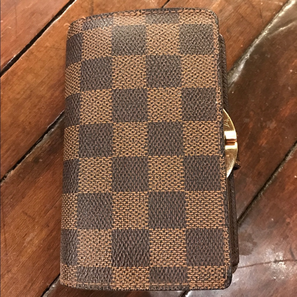 Louis Vuitton Wallet - Picture 3 of 8