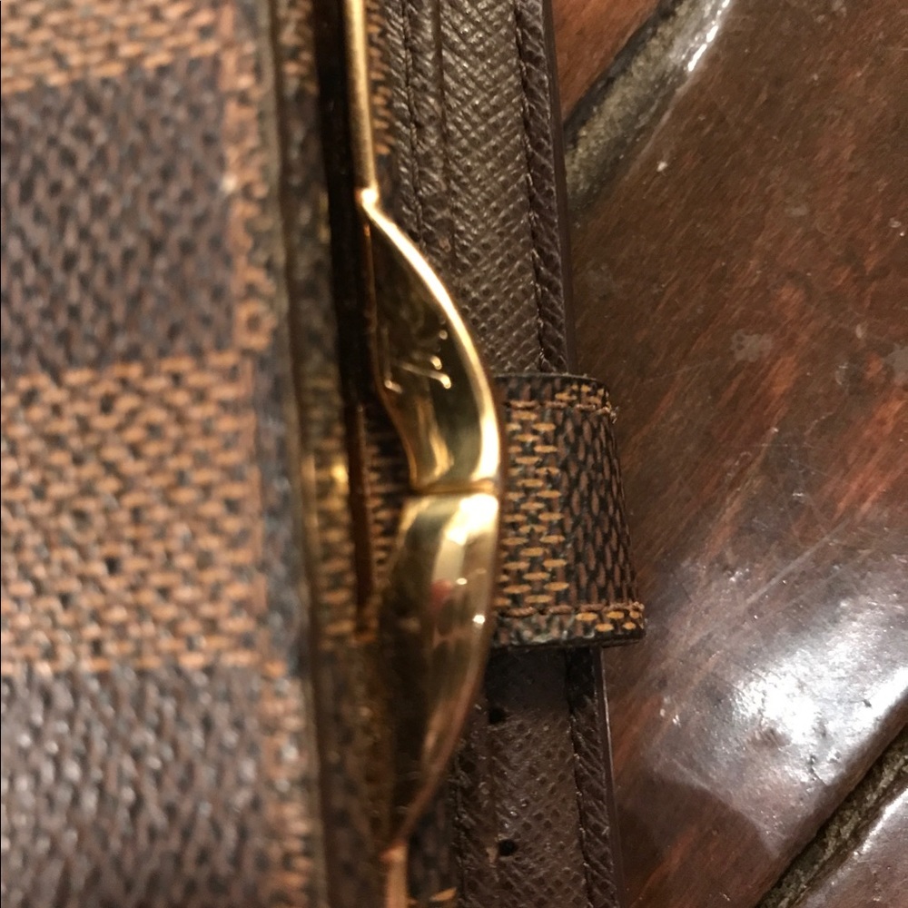 Louis Vuitton Wallet - Picture 6 of 8