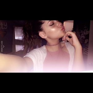 Meet your Posher, Chanel