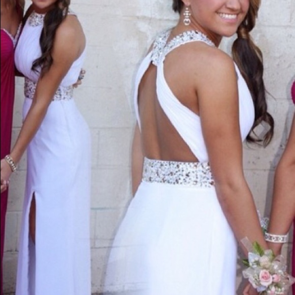 White prom dress, either 0-2 or xs/s
