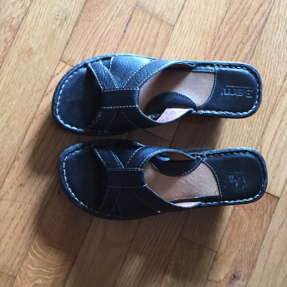 Sandles