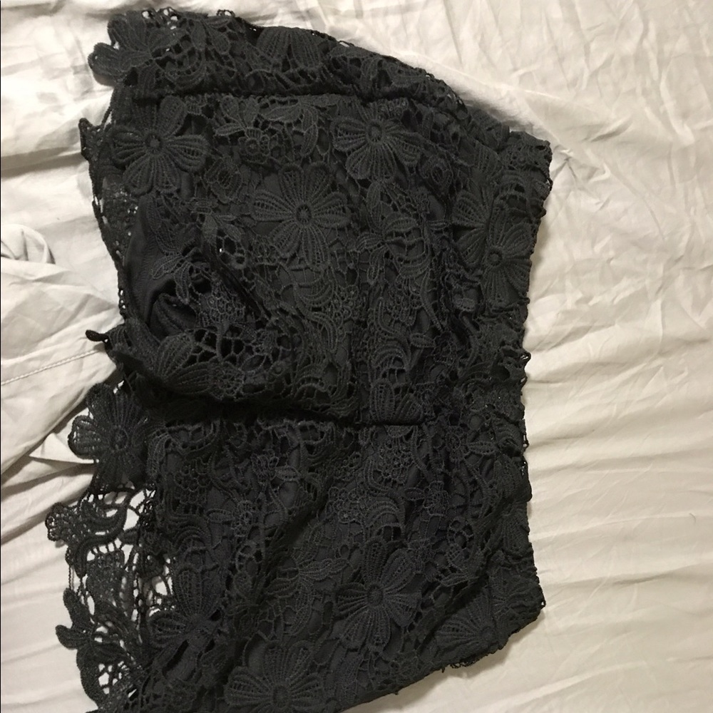 Romeo and Juliet size medium shorts