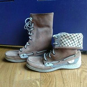Sperry Top-Sider fold-over boots