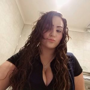 Meet your Posher, Lorraine