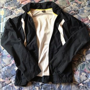 Wind breaker