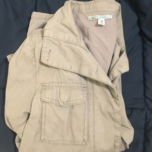 Lightweight grey jacket