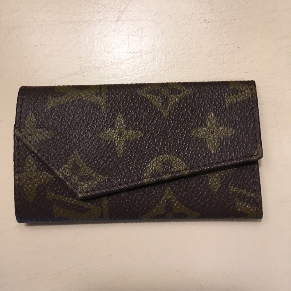 Louis Vuitton key holder