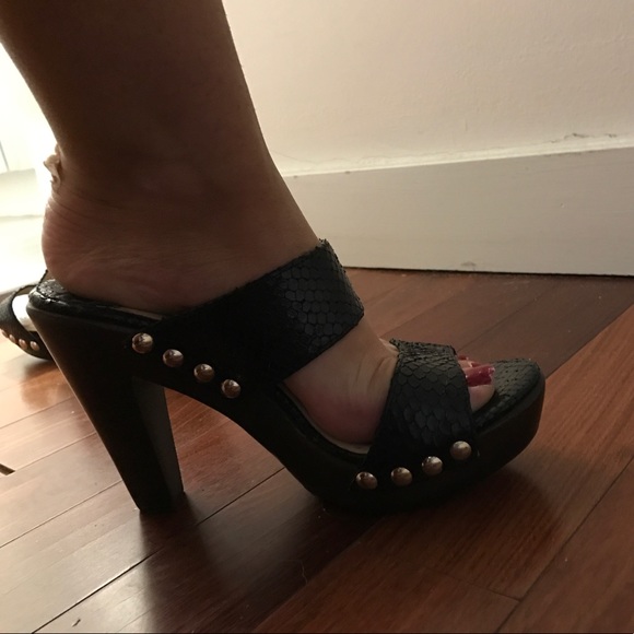 BRAND NEW AUTHENTIC Jimmy Choo studded clogs - Picture 2 of 4