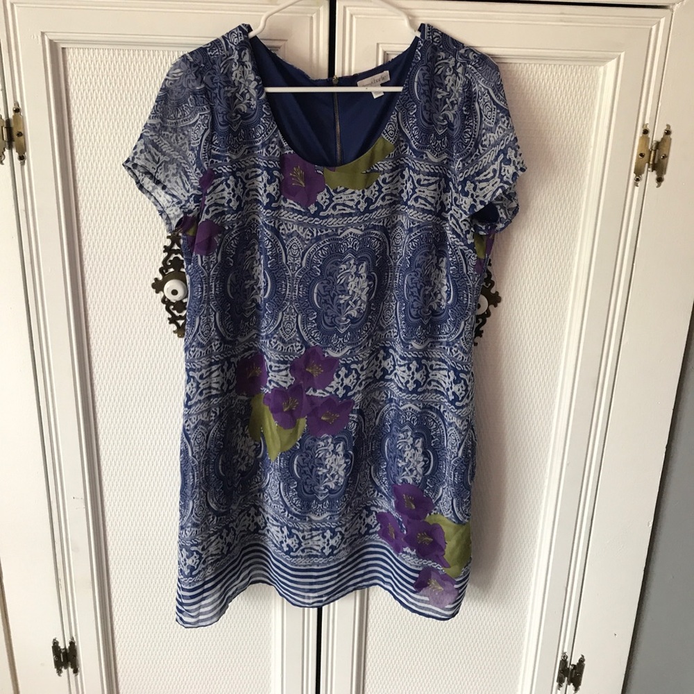 Floral charming Charlie dress.