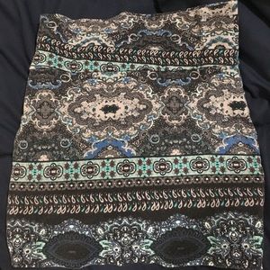 Patterned mini skirt