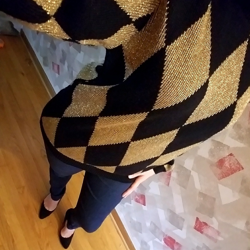 Vintage Black & gold harlequin over sized sweater