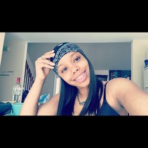 Meet your Posher, Natasia