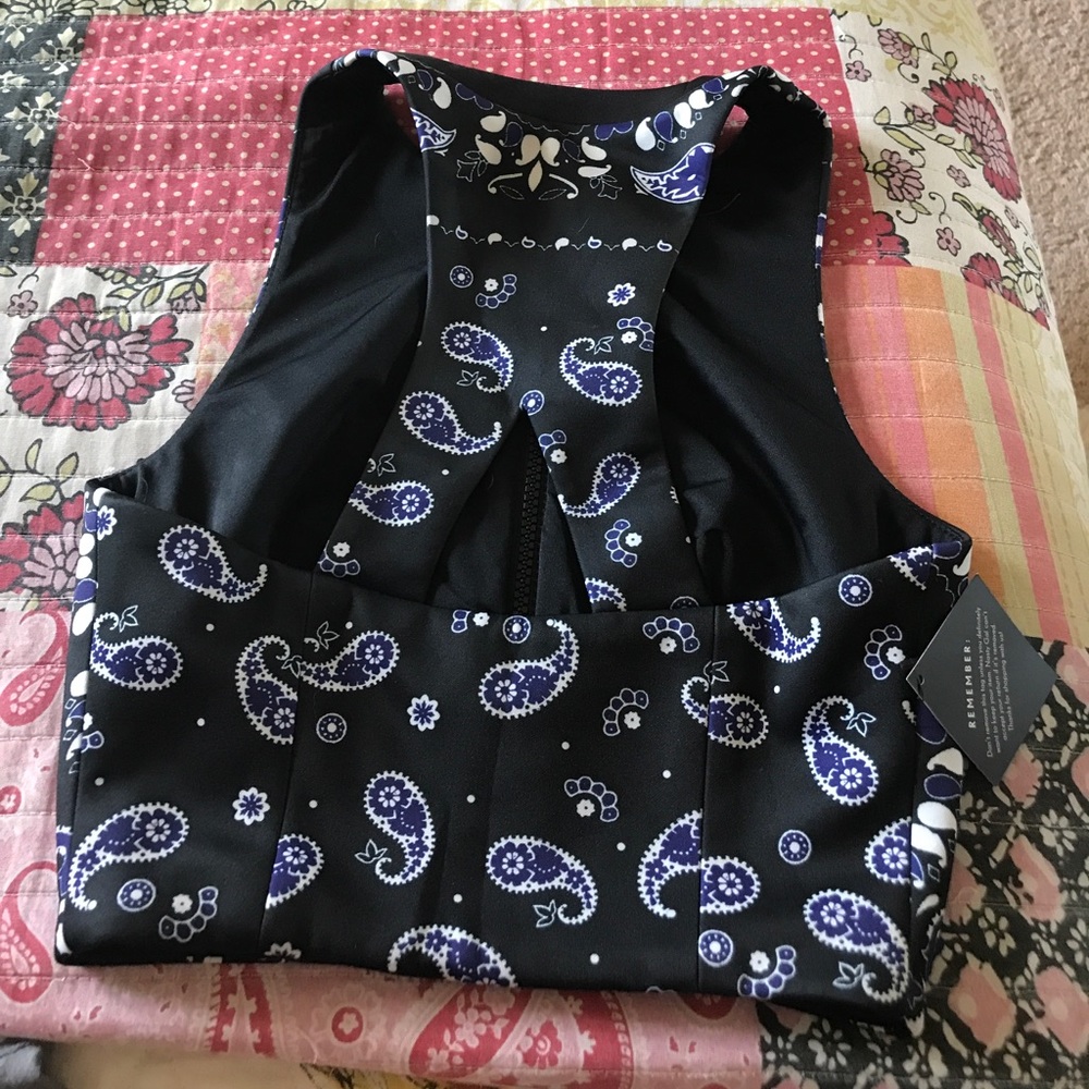 Nasty Gal neoprene crop top - Picture 3 of 4