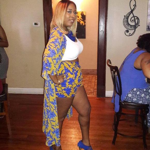 Meet your Posher, Rochelle - Picture 1 of 1