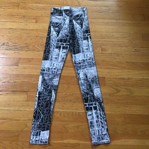 Chicago inspired roga wear leggings