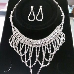 Diamond Rhinestone faux necklace/chocker