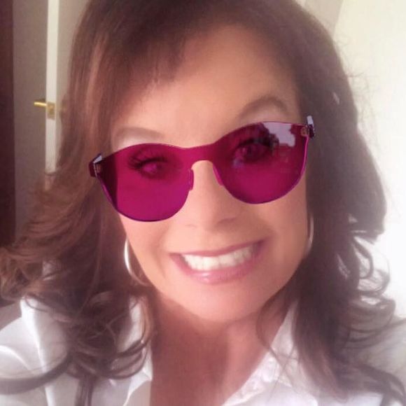 Meet your Posher, Rita - Picture 1 of 1