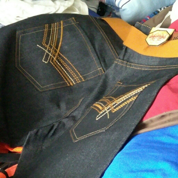 Different style jeans - Picture 1 of 4