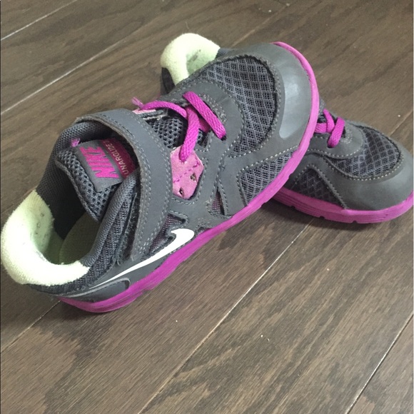 Nike Other - Kids Nike Sneakers