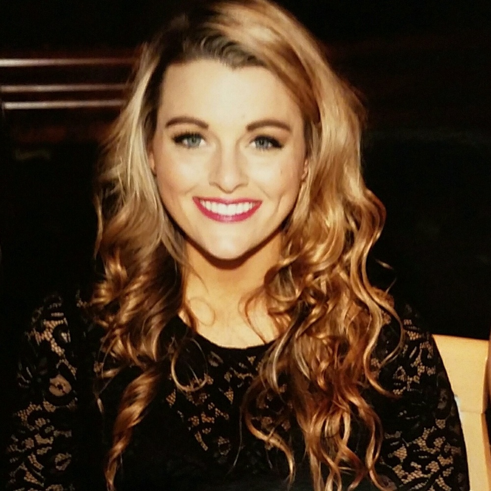 Meet your Posher, Nicole