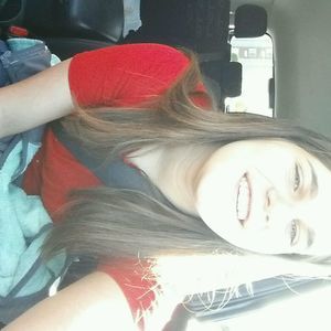 Meet your Posher, Delainia