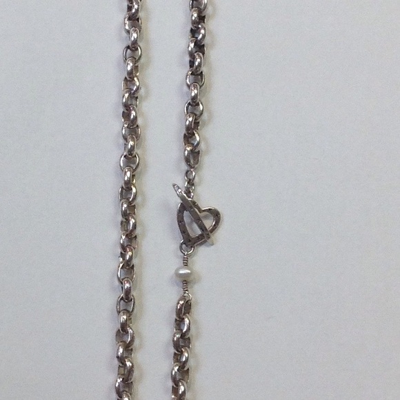 Sterling silver and Pearl toggle necklace - Picture 2 of 2