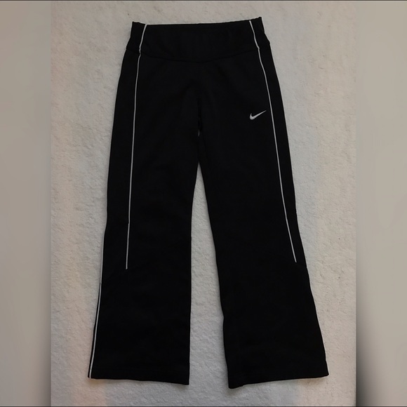Nike Other - < Girls Nike Therma-Fit Pants >