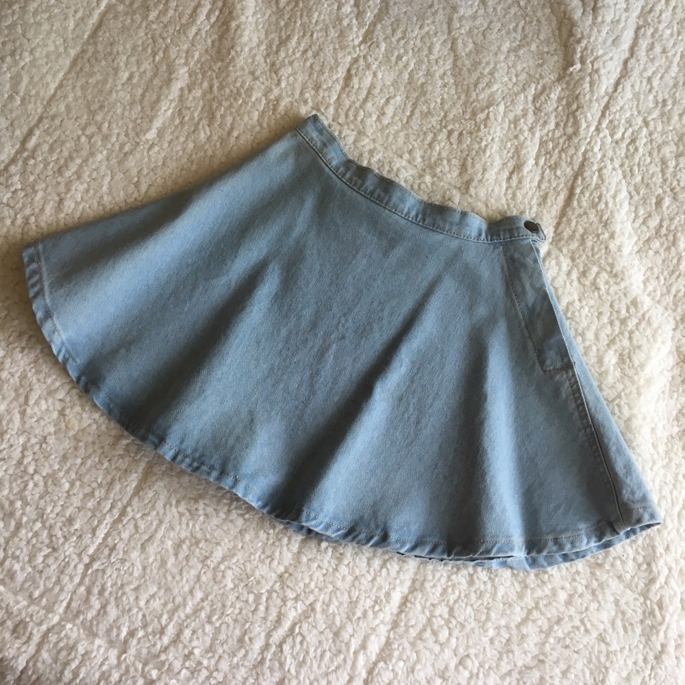 NEVER WORN Light Wash Denim Circle Skirt