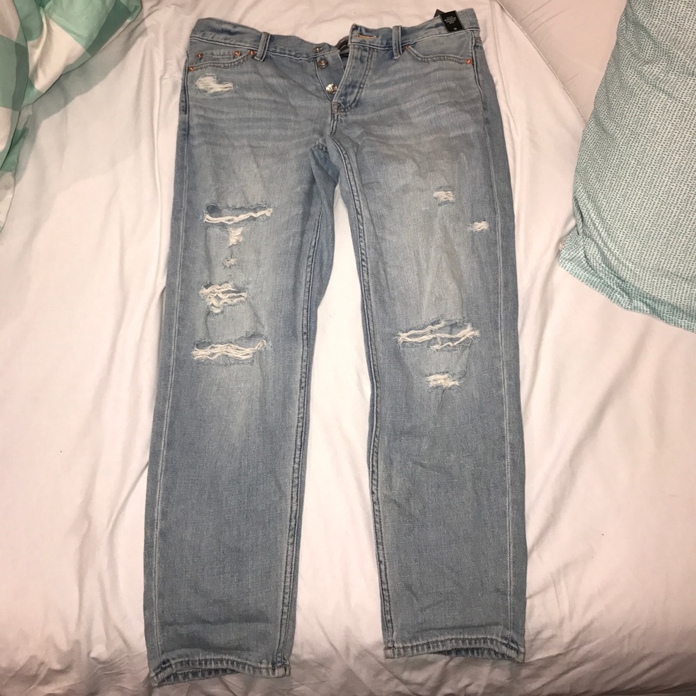 ABERCROMBIE & FITCH THE BOYFRIEND STRAIGHT JEAN