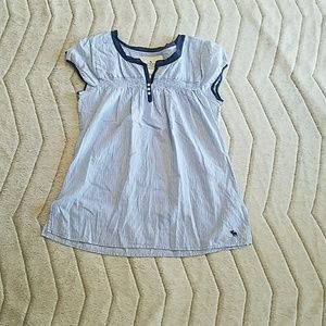 Abercrombie and Fitch tee