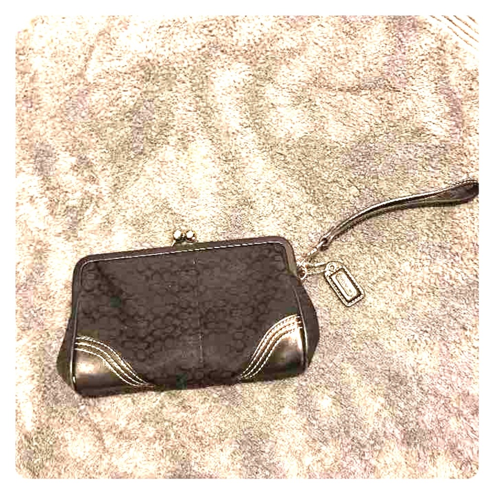 Medium Coach clutch/Wristlet