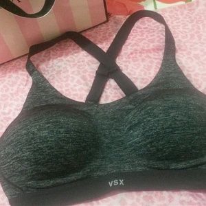 Victoria's Secret VSX Lightweight Sport Bra