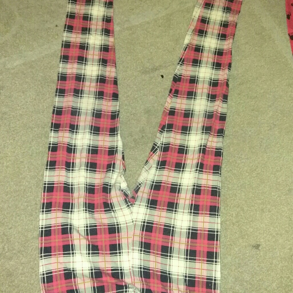 Clothes - Picture 7 of 8