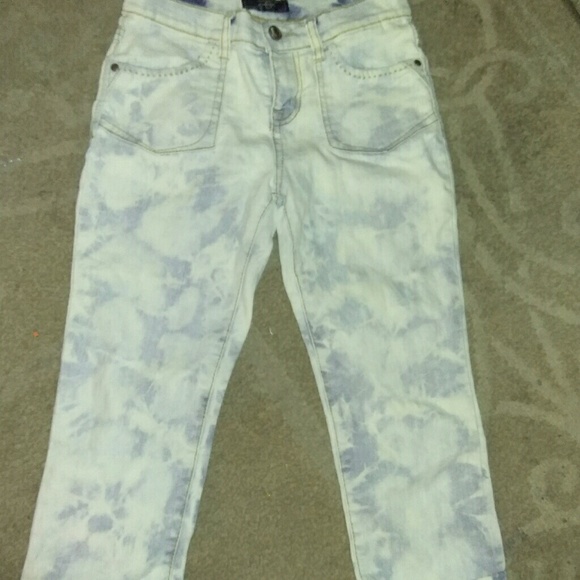 Clothes - Picture 6 of 8