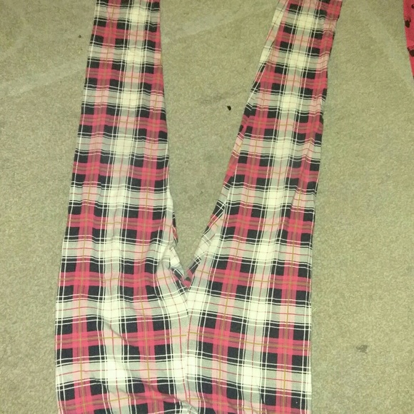 Clothes - Picture 7 of 8