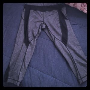 90 Degree crop leggings