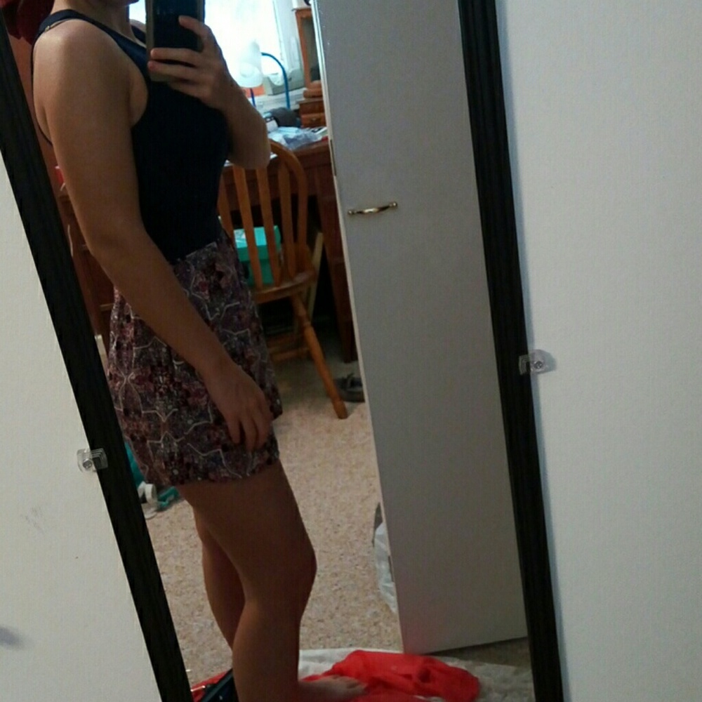 Romper - Picture 2 of 3